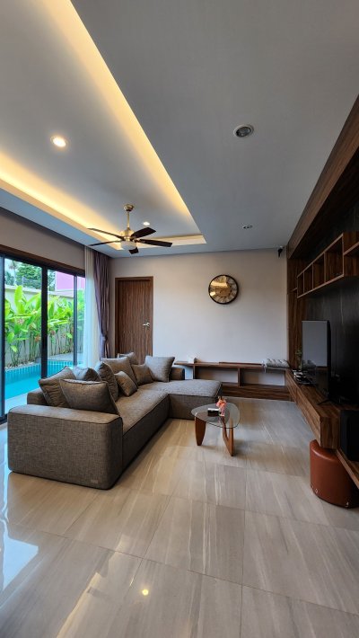 8R0543 ให้เช่า pool villa 2 ห้องนอน 2 ห้องน้ำ ราคา 65,000/เดือน โซนฉลอง