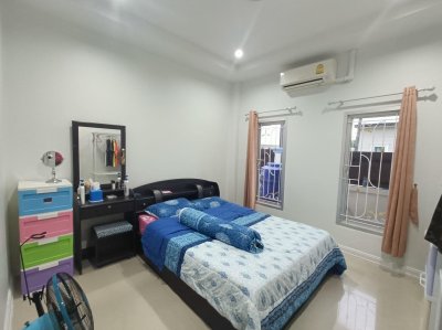 8R0437 ให้เช่าบ้านแฝดชั้นเดียว 2ห้องนอน2ห้องน้ำ ราคา 20,000/เดือน โซนฉลอง