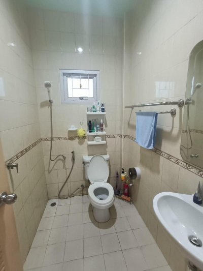 8R0437 ให้เช่าบ้านแฝดชั้นเดียว 2ห้องนอน2ห้องน้ำ ราคา 20,000/เดือน โซนฉลอง