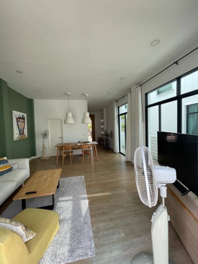 8R0551 ให้เช่าบ้านเดี่ยวสองชั้น 3ห้องนอน3ห้องน้ำ ราคา 67,000/เดือน โซนฉลอง