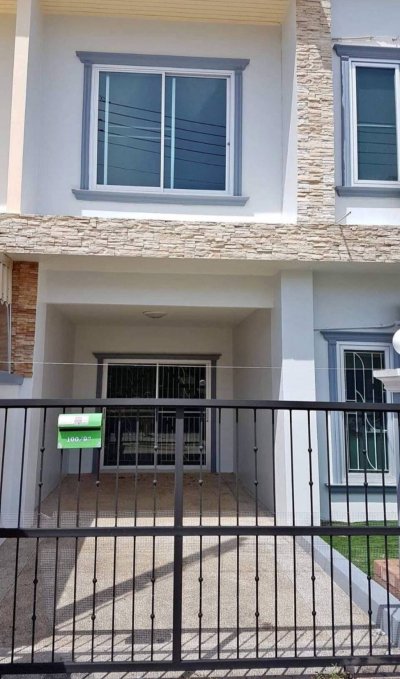 8R0552 ให้เช่าบ้านสองชั้น 4ห้องนอน 3ห้องน้ำ ราคา 25,000/เดือน โซนฉลอง