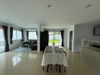 8R0558 ให้เช่า pool villa 3ห้องนอน 4ห้องน้ำ ราคา 80,000/เดือน โซนฉลอง