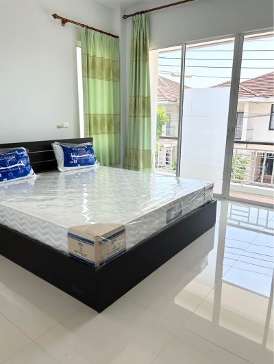 8R0562 ให้เช่าบ้านเดี่ยวสองชั้น 3ห้องนอน 3ห้องน้ำ ราคา 40,000/เดือน โซนฉลอง