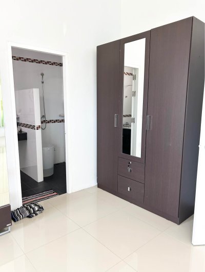 8R0562 ให้เช่าบ้านเดี่ยวสองชั้น 3ห้องนอน 3ห้องน้ำ ราคา 40,000/เดือน โซนฉลอง