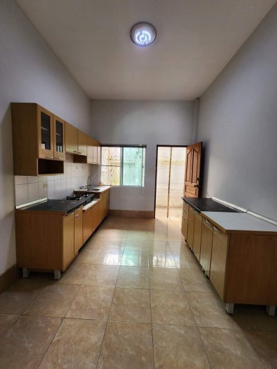 8R0563 ให้เช่าบ้านชั้นเดียว 2ห้องนอน 2ห้องน้ำ ราคา 35,000/เดือน โซนฉลอง