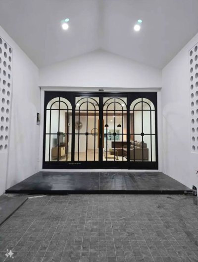 8R0565 ให้เช่าบ้านเดี่ยวสองชั้น 2ห้องนอน 3ห้องน้ำ ราคา 48,000/เดือน โซนฉลอง