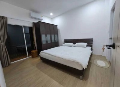 8R0565 ให้เช่าบ้านเดี่ยวสองชั้น 2ห้องนอน 3ห้องน้ำ ราคา 48,000/เดือน โซนฉลอง