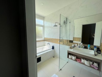 8R0570 ให้เช่า pool villa 4ห้องนอน 3ห้องน้ำ ราคา 100,000/เดือน โซนฉลอง