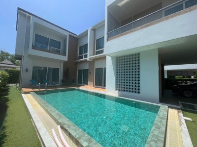 8R0570 ให้เช่า pool villa 4ห้องนอน 3ห้องน้ำ ราคา 100,000/เดือน โซนฉลอง
