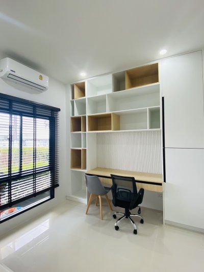 8R0577 ให้เช่าบ้านแฝดสองชั้น 3ห้องนอน 3ห้องน้ำ ราคา 50,000/เดือน โซนฉลอง