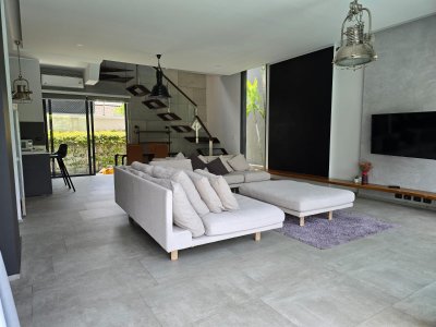 8R0579 ให้เช่า pool villa 2ห้องนอน 2ห้องน้ำ ราคา 85,000/เดือน โซนฉลอง