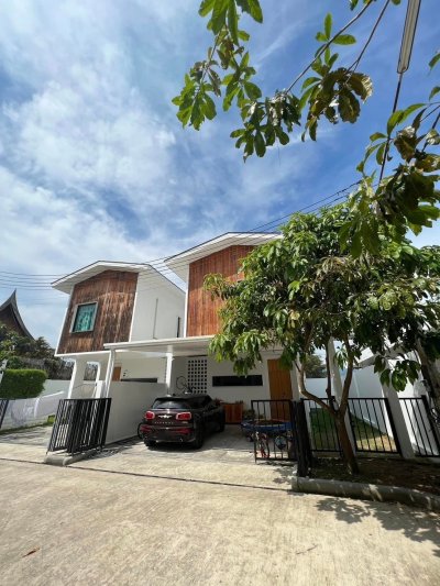 8R0582 This house for rent 3bedrooms 3bathrooms 58,000/month at chalong have fully furnished