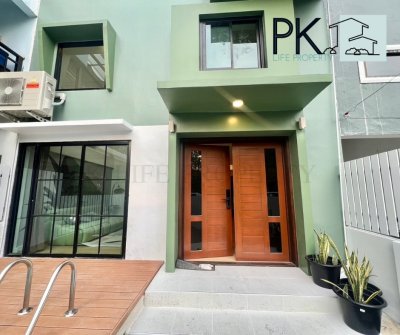 8R0583 ให้เช่าบ้านพร้อมสระว่ายน้ำ 3ห้องนอน 3ห้องน้ำ ราคา 65,000/เดือน โซนฉลอง