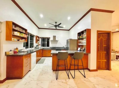 8R0584 ให้เช่า pool villa 3ห้องนอน 3ห้องน้ำ ราคา 65,000/เดือน โซนฉลอง