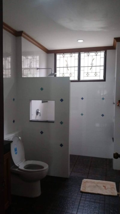 8R0589 ให้เช่าบ้านเดี่ยวสองชั้น 3ห้องนอน 3ห้องน้ำ ราคา 35,000/เดือน โซนฉลอง