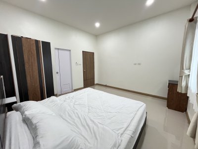 8R0595 ให้เช่าบ้านแฝดชั้นเดียว 3ห้องนอน 2ห้องน้ำ ราคา 38,000/เดือน โซนฉลอง