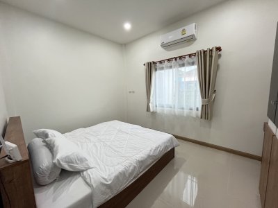 8R0595 ให้เช่าบ้านแฝดชั้นเดียว 3ห้องนอน 2ห้องน้ำ ราคา 38,000/เดือน โซนฉลอง