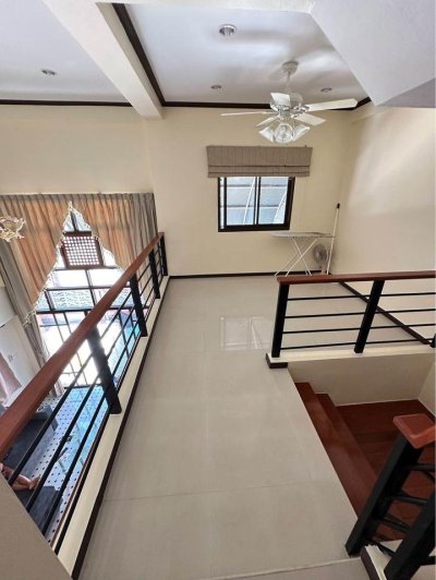 8R0597 ให้เช่าบ้านแฝดสามชั้น 3 ห้องนอน 3 ห้องน้ำ ราคา 38,000/เดือน โซนฉลอง