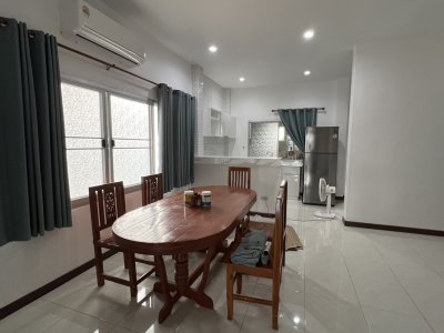 8R0598 ให้เช่าบ้านแฝดสองชั้น 3ห้องนอน 3ห้องน้ำ ราคา 35,000/เดือน โซนฉลอง