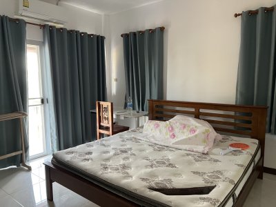 8R0598 ให้เช่าบ้านแฝดสองชั้น 3ห้องนอน 3ห้องน้ำ ราคา 35,000/เดือน โซนฉลอง