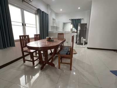 8R0598 ให้เช่าบ้านแฝดสองชั้น 3ห้องนอน 3ห้องน้ำ ราคา 35,000/เดือน โซนฉลอง