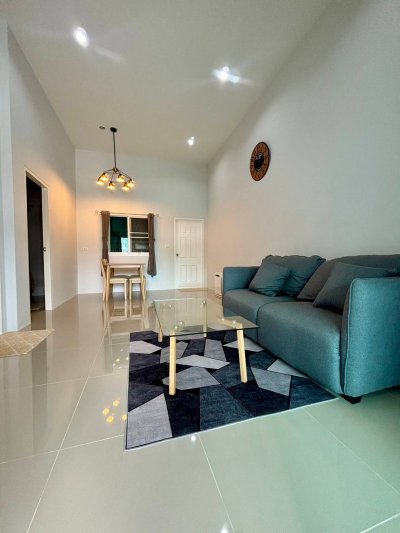 8R0600 ให้เช่าบ้านแฝดชั้นเดียว 2ห้องนอน 2ห้องน้ำ ราคา 30,000/เดือน โซนฉลอง