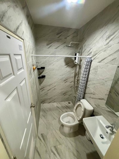 8R0600 ให้เช่าบ้านแฝดชั้นเดียว 2ห้องนอน 2ห้องน้ำ ราคา 30,000/เดือน โซนฉลอง