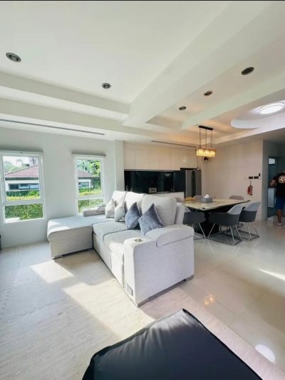 8R0601 ให้เช่าบ้านเดี่ยวสองชั้น 3ห้องนอน 4ห้องน้ำ ราคา 100,000/เดือน โซนฉลอง