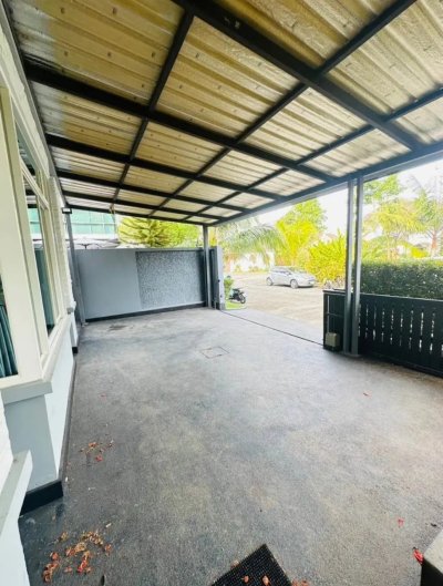 8R0601 ให้เช่าบ้านเดี่ยวสองชั้น 3ห้องนอน 4ห้องน้ำ ราคา 100,000/เดือน โซนฉลอง