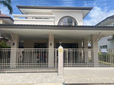 8R0606 ให้เช่าบ้านเดี่ยวสองชั้น 3ห้องนอน 3ห้องน้ำ ราคา 45,000/เดือน โซนฉลอง