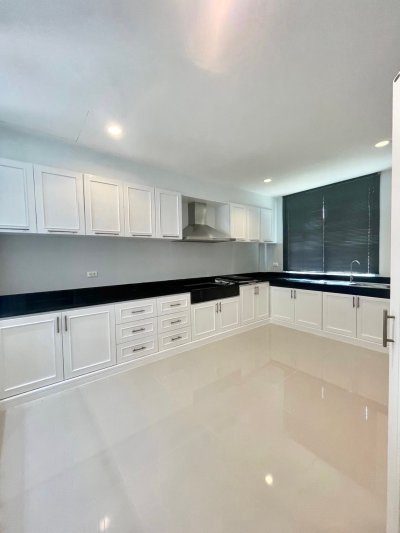 8R0607 ให้เช่า pool villa 4ห้องนอน 4ห้องน้ำ ราคา 65,000/เดือน โซนฉลอง