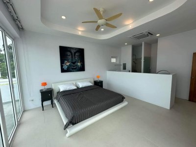 8R0611 ให้เช่า pool villa 4ห้องนอน 4ห้องน้ำ ราคา 110,000/เดือน โซนฉลอง