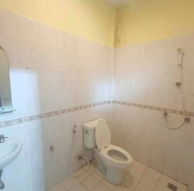 8R0618 ให้เช่าบ้านแฝดสองชั้น 3ห้องนอน 2ห้องน้ำ ราคา 23,000/เดือน โซนฉลอง