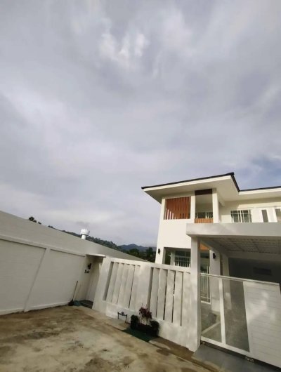 8R0621 ให้เช่าบ้านเดี่ยวสองชั้น 3ห้องนอน 3ห้องน้ำ ราคา 45,000/เดือน โซนฉลอง