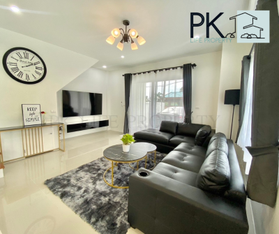 8R0628 ให้เช่าบ้านแฝดสองชั้น 3ห้องนอน 3ห้องน้ำ ราคา 49,000/เดือน โซนฉลอง