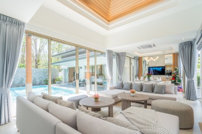 8R0641 Pool villa for rent 3 bedroom 4 bathroom 160,000/month at chalong