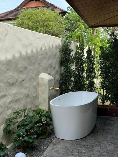 8R0644 ให้เช่า pool villa 4 ห้องนอน 4 ห้องน้ำ ราคา 150,000/เดือน โซนฉลอง