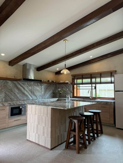 8R0644 ให้เช่า pool villa 4 ห้องนอน 4 ห้องน้ำ ราคา 150,000/เดือน โซนฉลอง