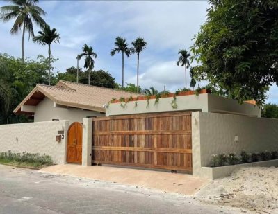 8R0644 ให้เช่า pool villa 4 ห้องนอน 4 ห้องน้ำ ราคา 150,000/เดือน โซนฉลอง