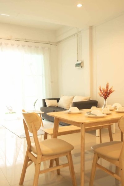 8R0663 ให้เช่าบ้านแฝดสองชั้น 2ห้องนอน 3ห้องน้ำ ราคา 32,000/เดือน โซนฉลอง