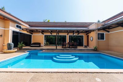 8R0675 ให้เช่า pool villa 4 ห้องนอน 4 ห้องน้ำ ราคา 120,000/เดือน โซนฉลอง