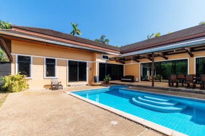 8R0675 ให้เช่า pool villa 4 ห้องนอน 4 ห้องน้ำ ราคา 120,000/เดือน โซนฉลอง