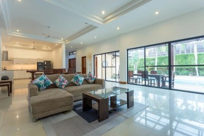 8R0675 Pool villa for rent 4 bedroom 4 bathroom 100,000/month at chalong