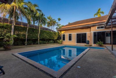 8R0675 Pool villa for rent 4 bedroom 4 bathroom 100,000/month at chalong