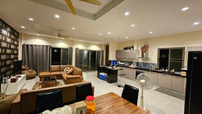 8R0679 ให้เช่า pool villa 4 ห้องนอน 3 ห้องน้ำ ราคา 100,000/เดือน โซนฉลอง