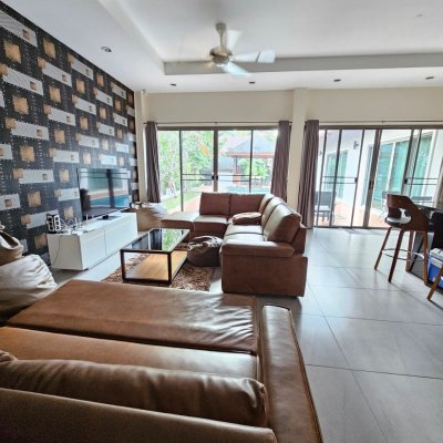 8R0679 ให้เช่า pool villa 4 ห้องนอน 3 ห้องน้ำ ราคา 100,000/เดือน โซนฉลอง