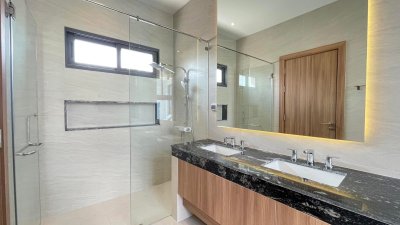 8R0680 ให้เช่า pool villa 3 ห้องนอน 4 ห้องน้ำ ราคา 140,000/เดือน โซนฉลอง