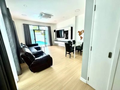 8R0684 Pool villa for rent 4 bedroom 3 bathroom 85,000/month at chalong