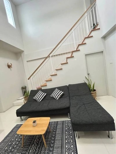 8R0703 ให้เช่าบ้านแฝดสองชั้น 2 ห้องนอน 2 ห้องน้ำ ราคา 40,000/เดือน โซนฉลอง