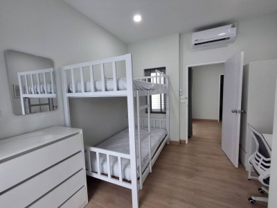 8R0710 ให้เช่าบ้านแฝดสองชั้น 3 ห้องนอน 3 ห้องน้ำ ราคา 49,000/เดือน โซนฉลอง